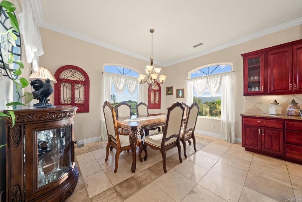 Image 11 of property listing at 19700 Calle Pena Huerta, Temecula, CA 92590