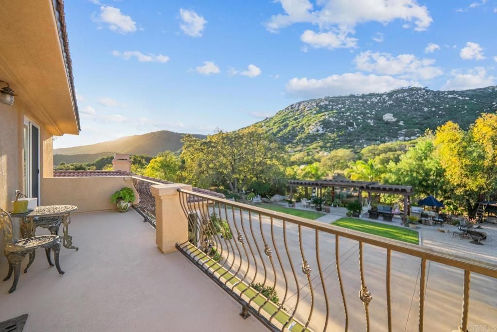 Image 17 of property listing at 19700 Calle Pena Huerta, Temecula, CA 92590