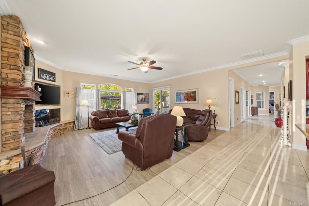 Image 8 of property listing at 19700 Calle Pena Huerta, Temecula, CA 92590