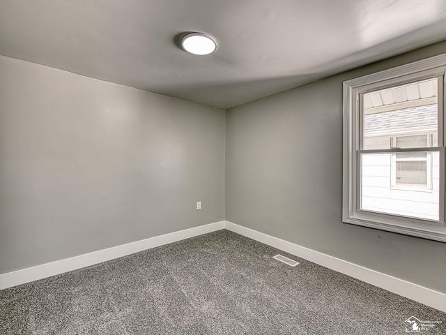 465 Riverview Avenue, Monroe, MI 48162