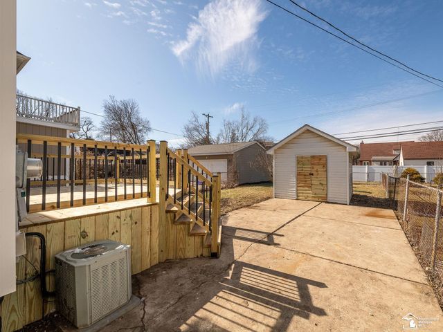 465 Riverview Avenue, Monroe, MI 48162