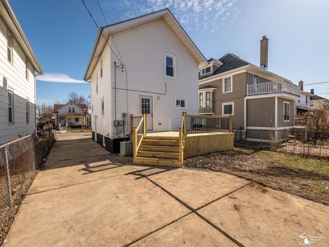 465 Riverview Avenue, Monroe, MI 48162