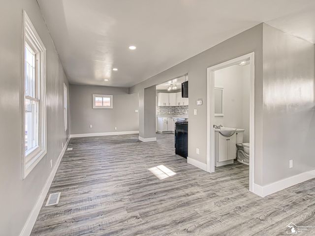 465 Riverview Avenue, Monroe, MI 48162