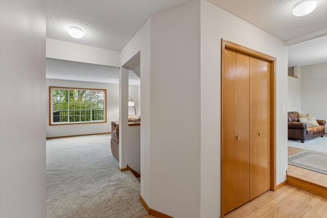 18769 Englewood Way, Farmington, MN 55024