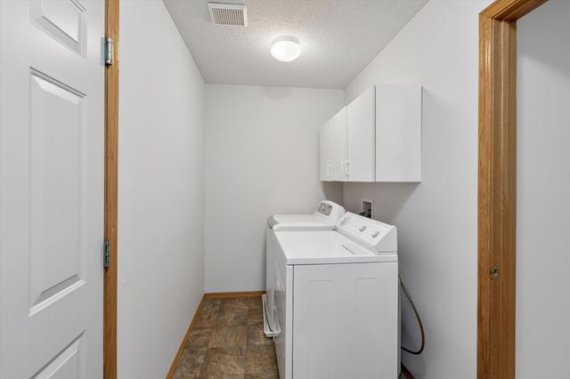 18769 Englewood Way, Farmington, MN 55024