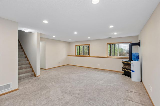 18769 Englewood Way, Farmington, MN 55024