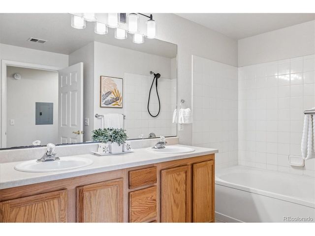 7440 S Blackhawk St 2-104, Englewood, CO 80112