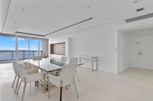 601 NE 36th St 1310, Miami, FL 33137