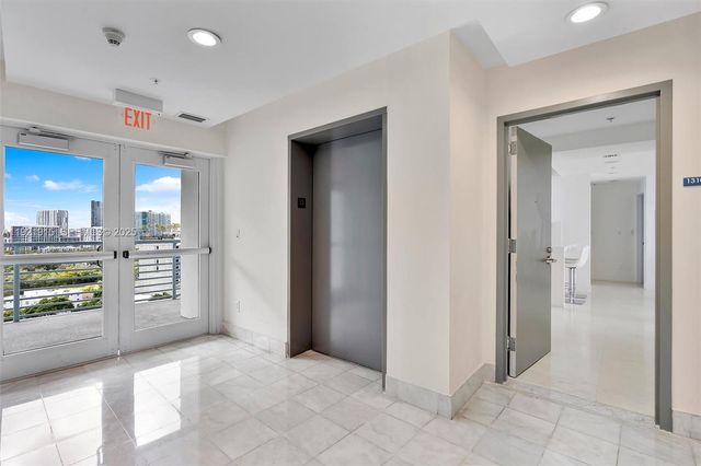 601 NE 36th St 1310, Miami, FL 33137