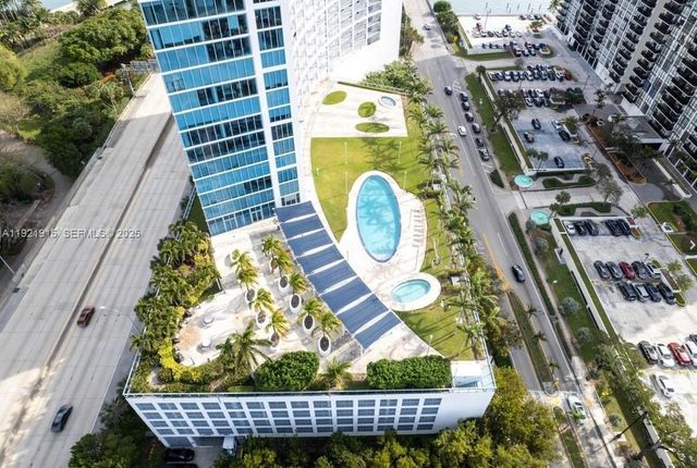 601 NE 36th St 1310, Miami, FL 33137