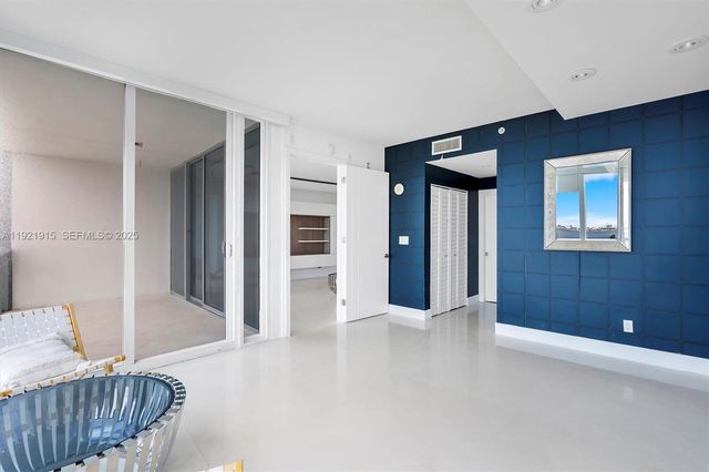 601 NE 36th St 1310, Miami, FL 33137