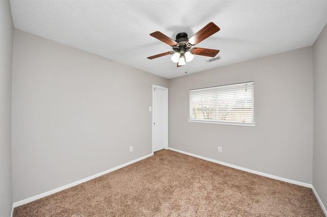 4915 Pecan Grove Dr, Pearland, TX 77584