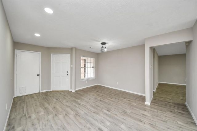 4915 Pecan Grove Dr, Pearland, TX 77584