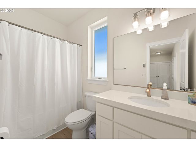 1575 BEACH LOOP Dr Sw, Bandon, OR 97411