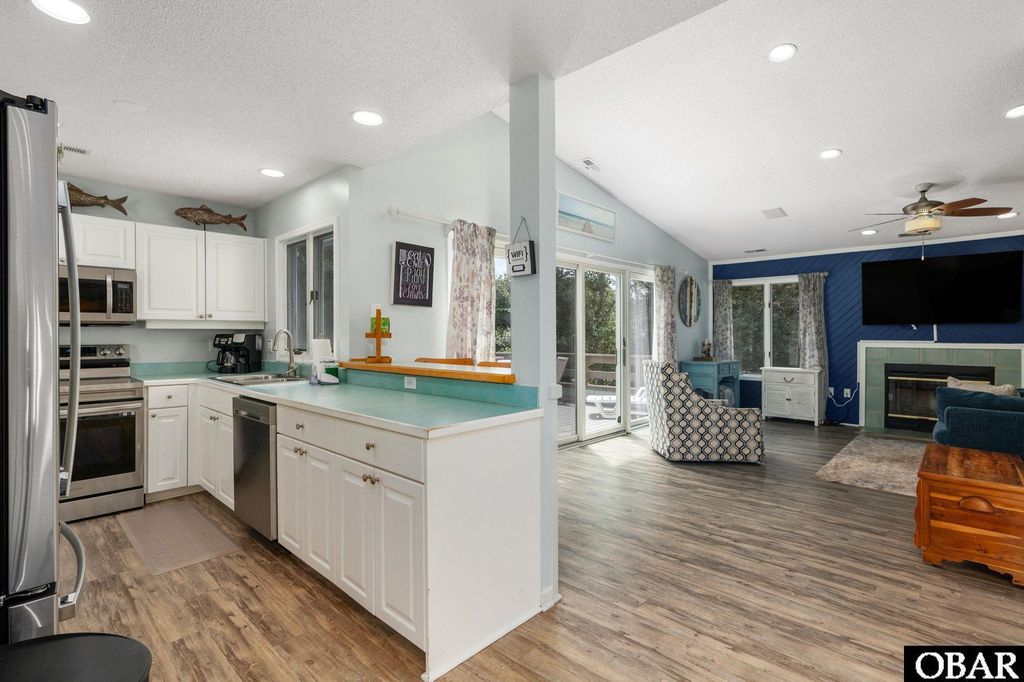 Image 11 of property listing at 1132 Ocracoke Court Unit 673, Corolla, NC 27927