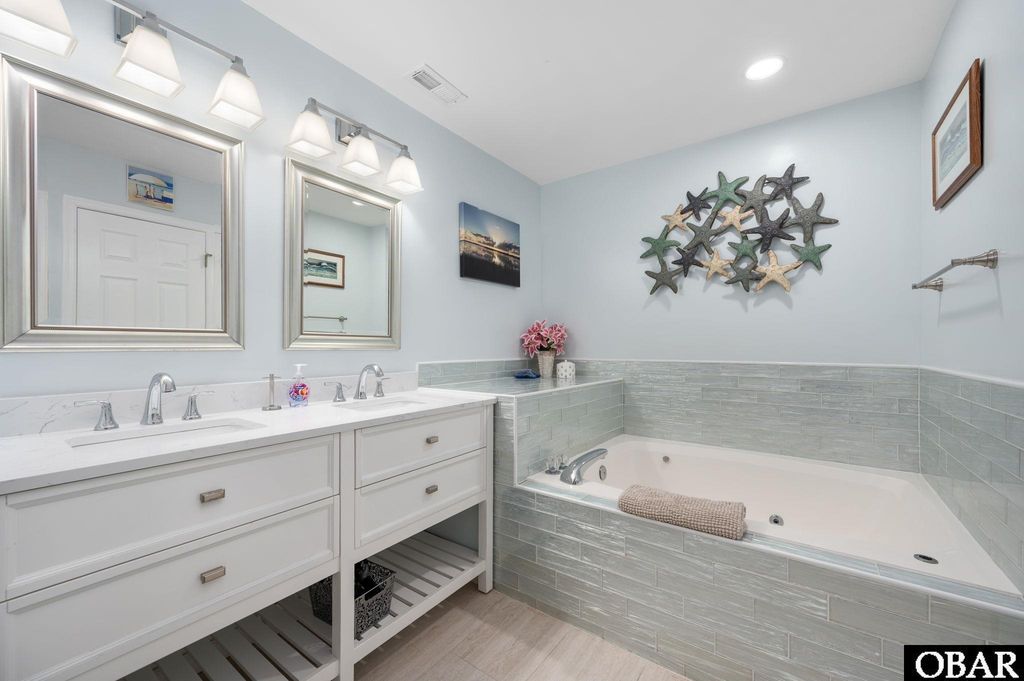 Image 25 of property listing at 1132 Ocracoke Court Unit 673, Corolla, NC 27927