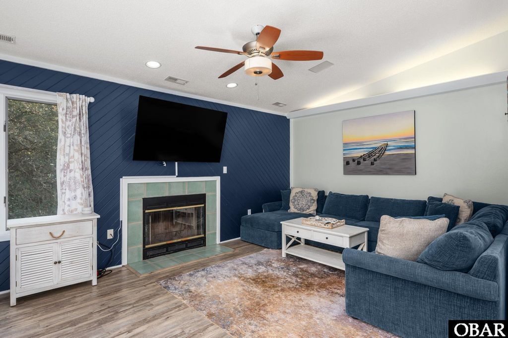 Image 4 of property listing at 1132 Ocracoke Court Unit 673, Corolla, NC 27927