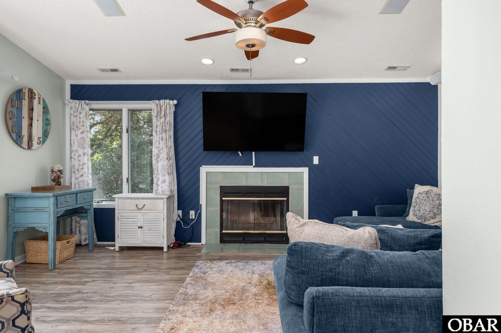 Image 5 of property listing at 1132 Ocracoke Court Unit 673, Corolla, NC 27927