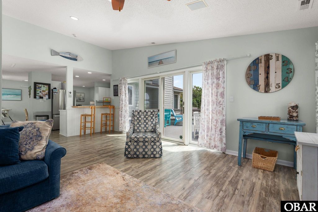 Image 8 of property listing at 1132 Ocracoke Court Unit 673, Corolla, NC 27927