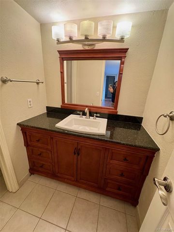 7665 E Eastman Avenue 110C, Denver, CO 80231