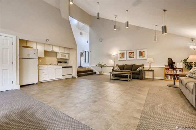 7665 E Eastman Avenue 110C, Denver, CO 80231