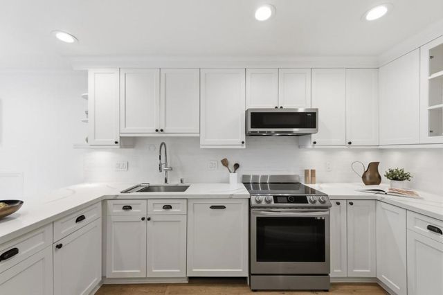 614 Forest Avenue, Palo Alto, CA 94301