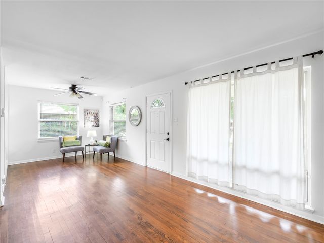 6723 Santa Anita Drive, Dallas, TX 75214