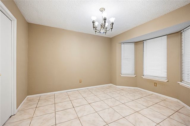 2213 Live Oak Dr, Portland, TX 78374