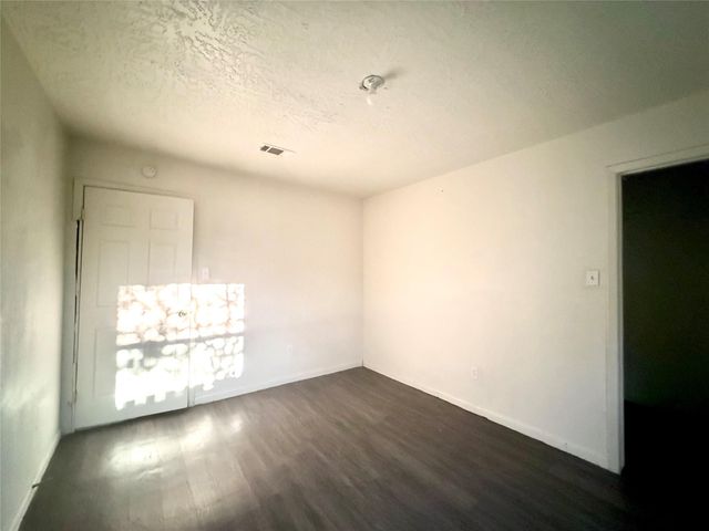 3918 Summit Valley Drive, Houston, TX 77082