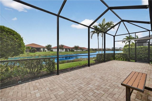 1412 Lucena LN S, Naples, FL 34113