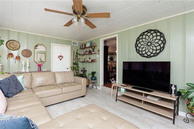 10639 Emmord Loop, Corpus Christi, TX 78410