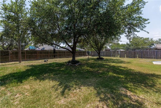 10639 Emmord Loop, Corpus Christi, TX 78410
