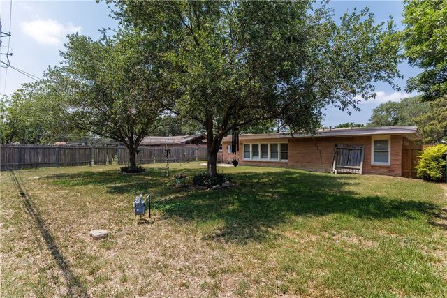 10639 Emmord Loop, Corpus Christi, TX 78410