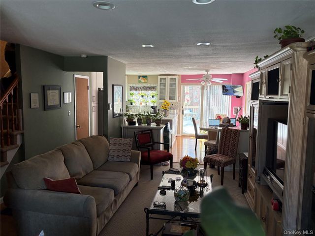 281 Graff Avenue, Bronx, NY 10465