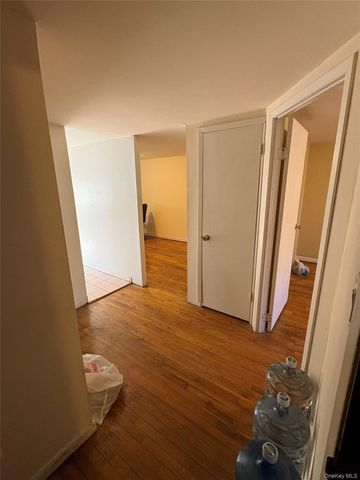 281 Graff Avenue, Bronx, NY 10465