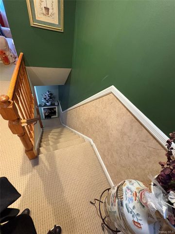 281 Graff Avenue, Bronx, NY 10465