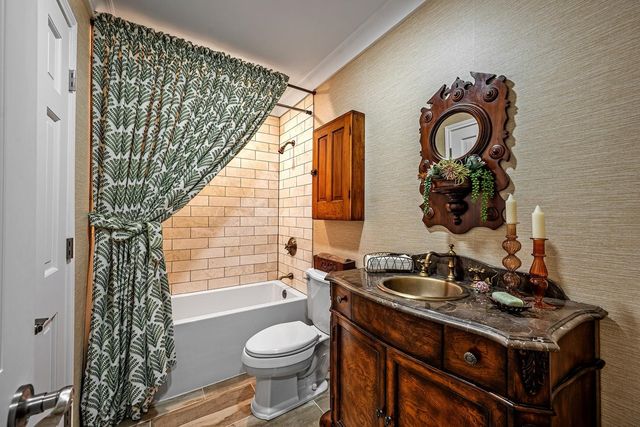 7240 Hunters Ridge, Dallas, TX 75248
