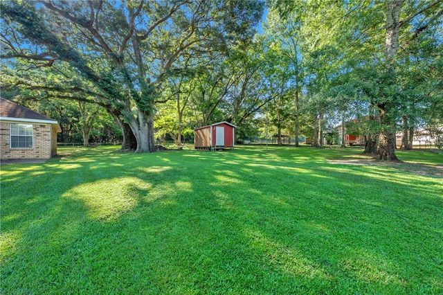 11851 Mose Lane N, Grand Bay, AL 36541
