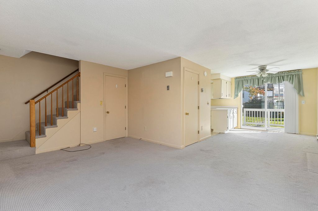 1 Clairmont Court A4, Portland, ME 04103 — photo 3