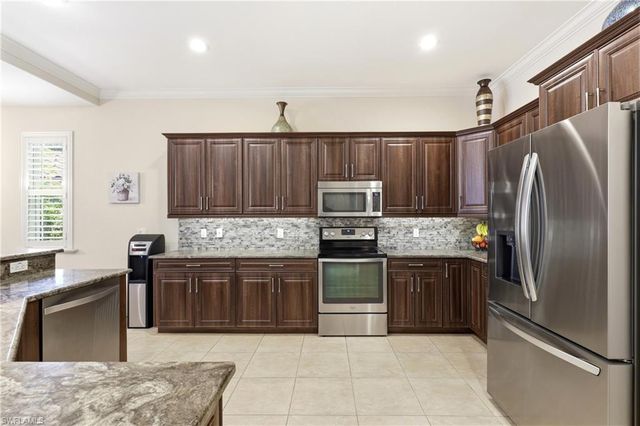 10736 Fieldfair DR, Naples, FL 34119