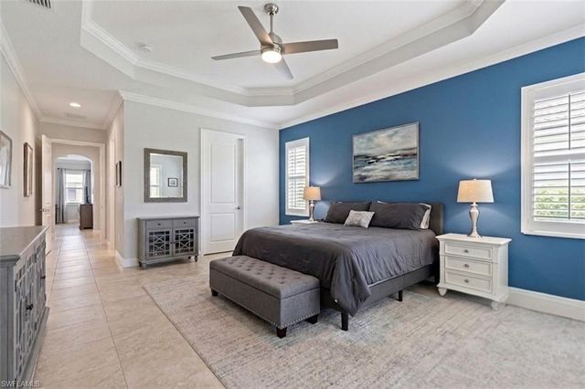 10736 Fieldfair DR, Naples, FL 34119