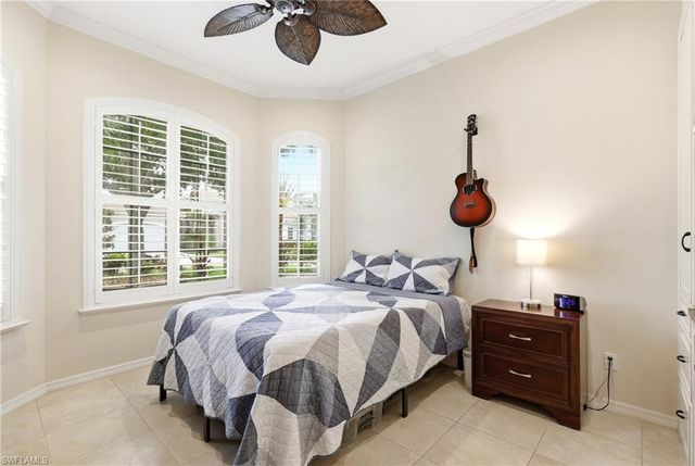 10736 Fieldfair DR, Naples, FL 34119