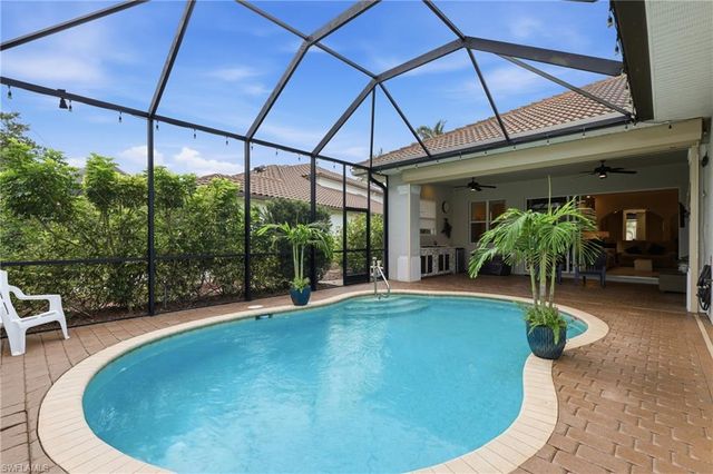 10736 Fieldfair DR, Naples, FL 34119