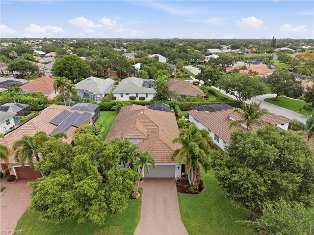 10736 Fieldfair DR, Naples, FL 34119