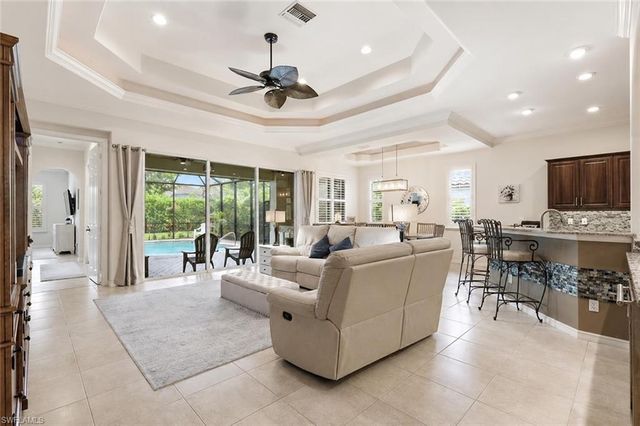 10736 Fieldfair DR, Naples, FL 34119