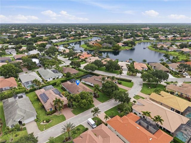 10736 Fieldfair DR, Naples, FL 34119