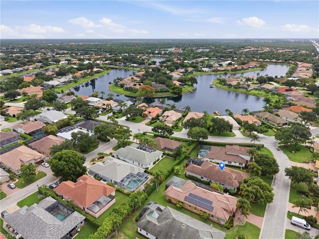 10736 Fieldfair DR, Naples, FL 34119