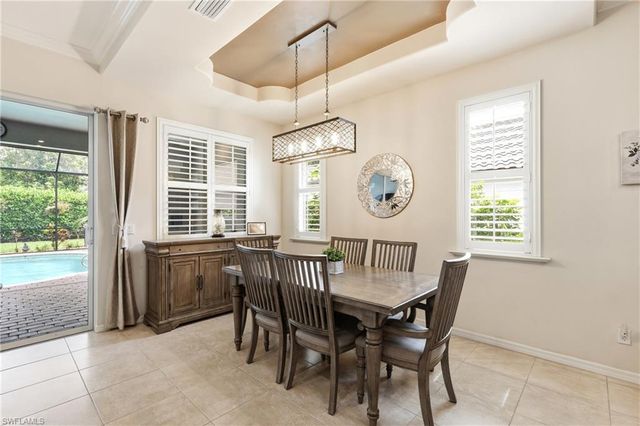 10736 Fieldfair DR, Naples, FL 34119