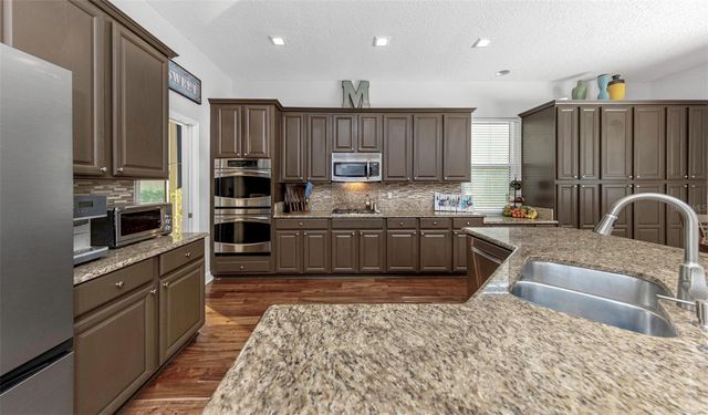 10422 GREENDALE DRIVE, Tampa, FL 33626