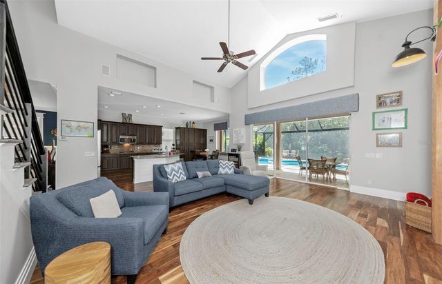 10422 GREENDALE DRIVE, Tampa, FL 33626